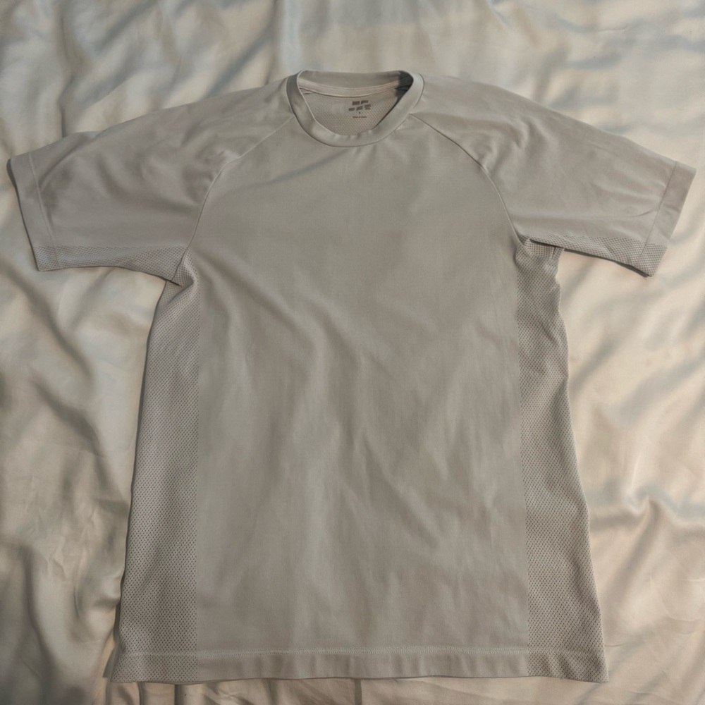 Uniqlo dry-ex tshirt